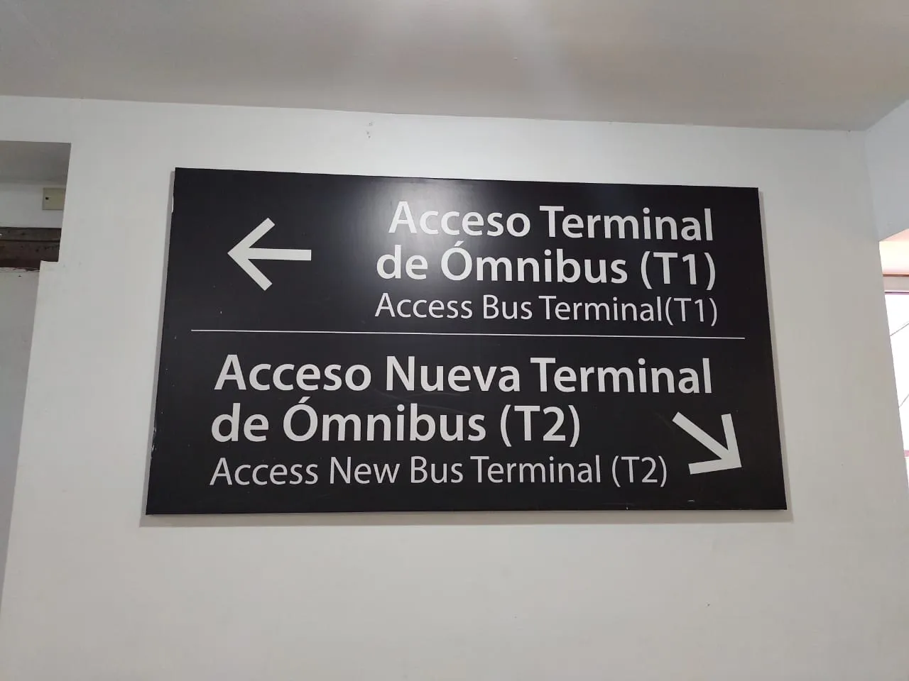 T1-Carteleria-acceso-T1-y-T2